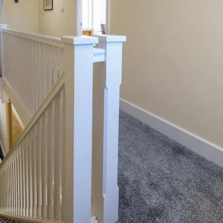 Joiners Nook - Parking With Ev Hook-up * Kendal